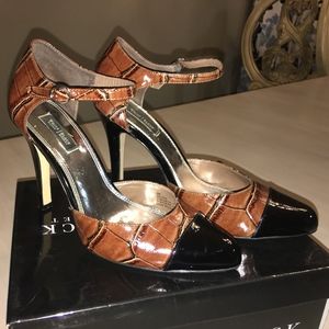 White House | Black Market Selena Heels